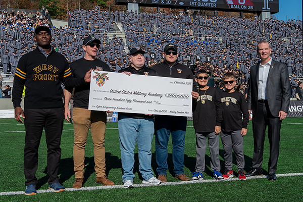 West Point Classes of 2005, 2015 Give Back
